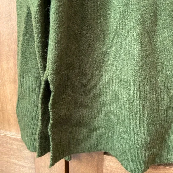 J. Crew Turtleneck Sweater NWT - Picture 2 of 5
